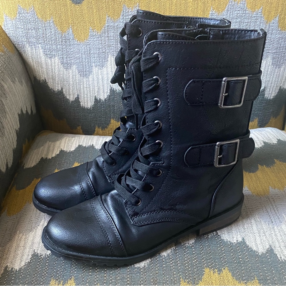 Women’s Black Boots Size 9